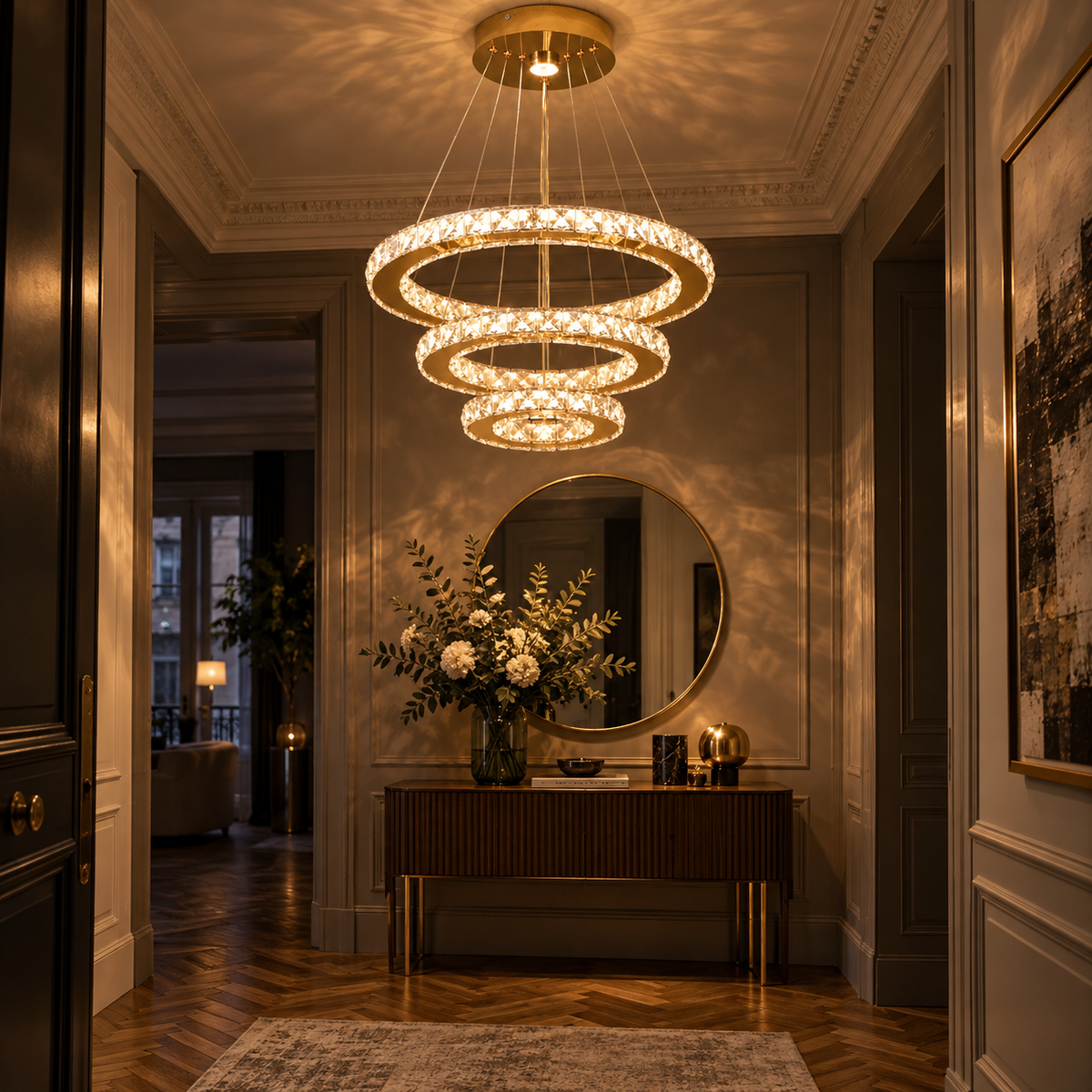 Lustre trois anneaux Auréa allumé dans une entrée